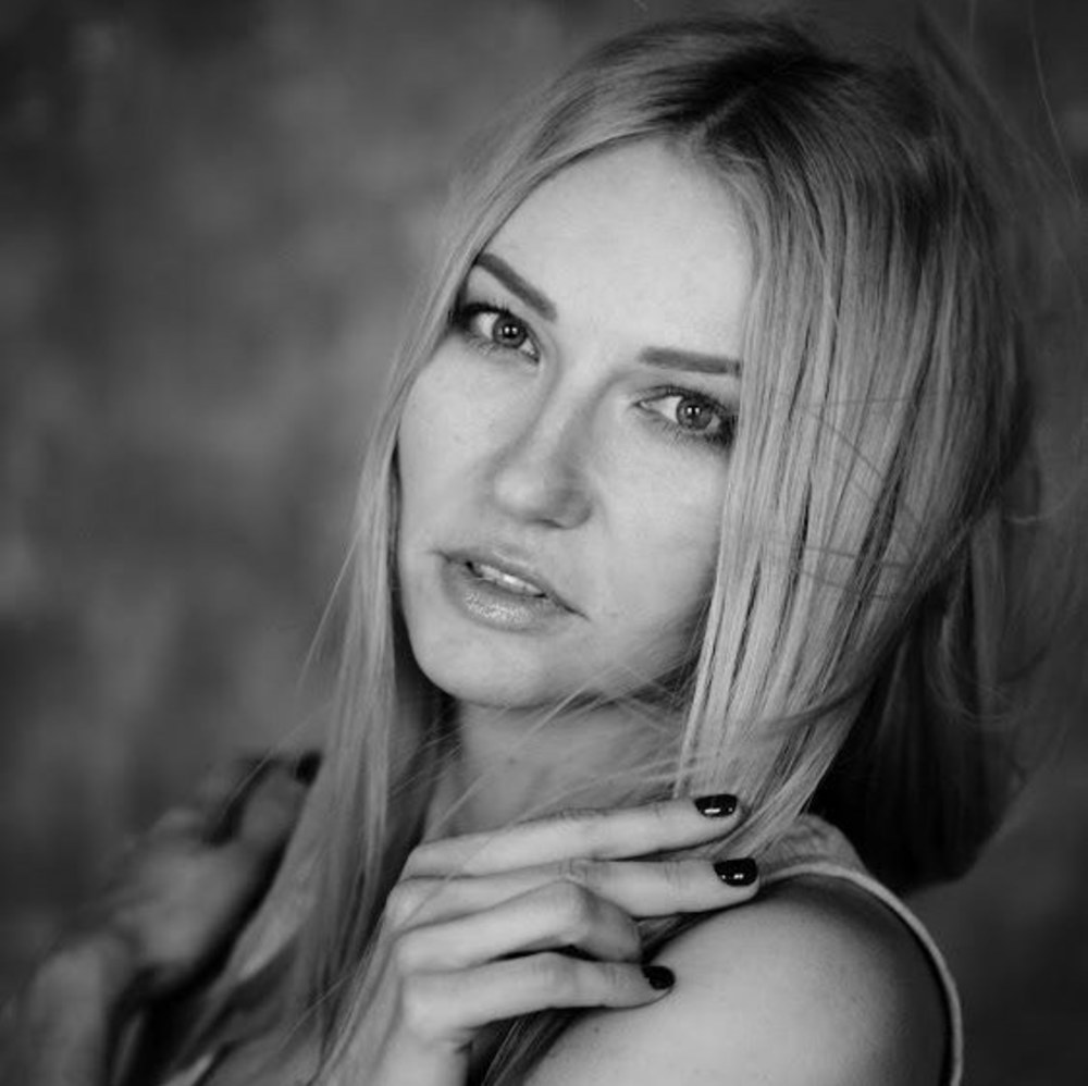 Meet your Posher, Виктория